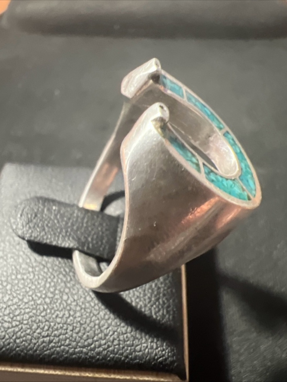 Vintage Navajo Sterling Silver Horseshoe Ring Featuring Turquoise Inlay Size 12 - Picture 4 of 8